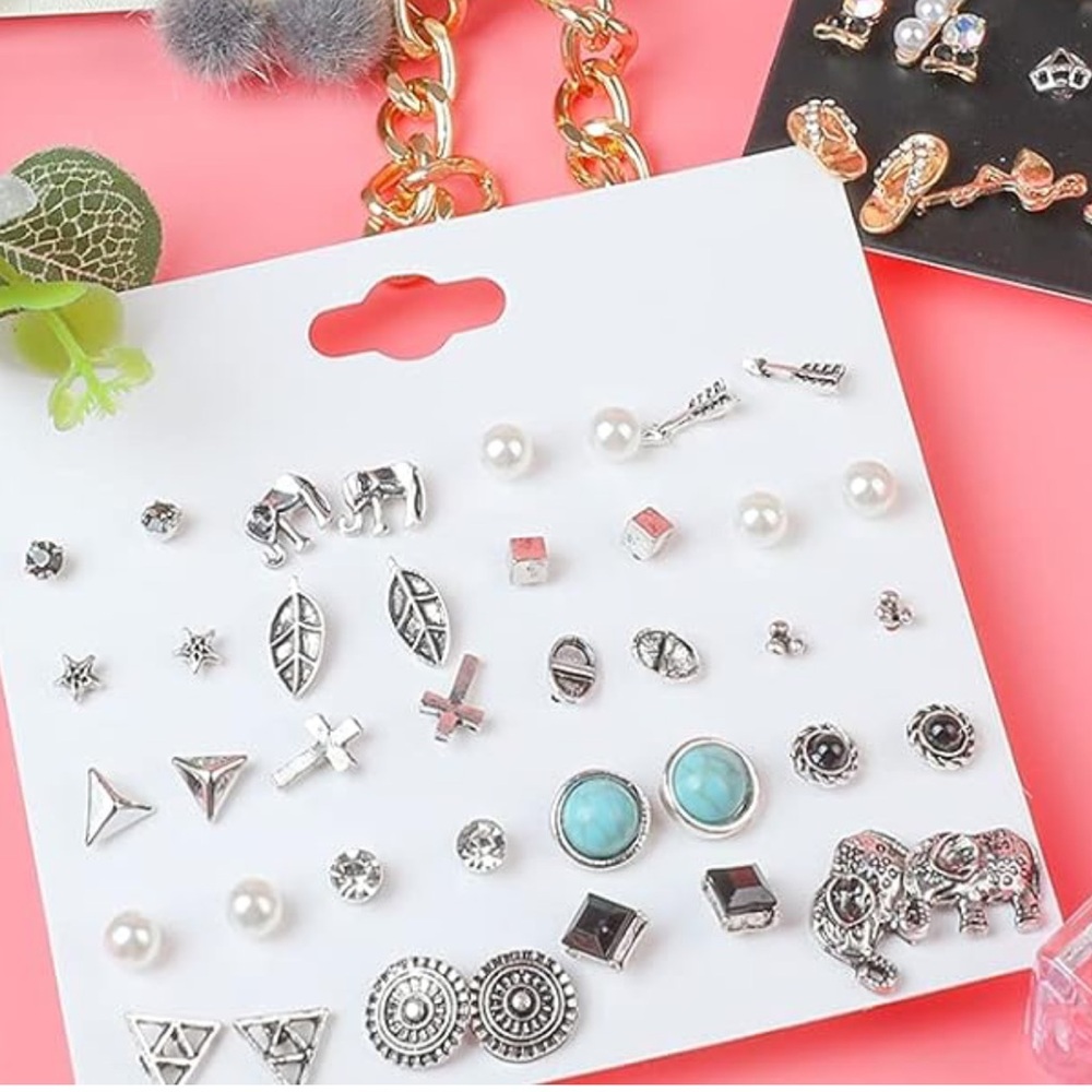 {SHEIN} 20 pair stud earrings